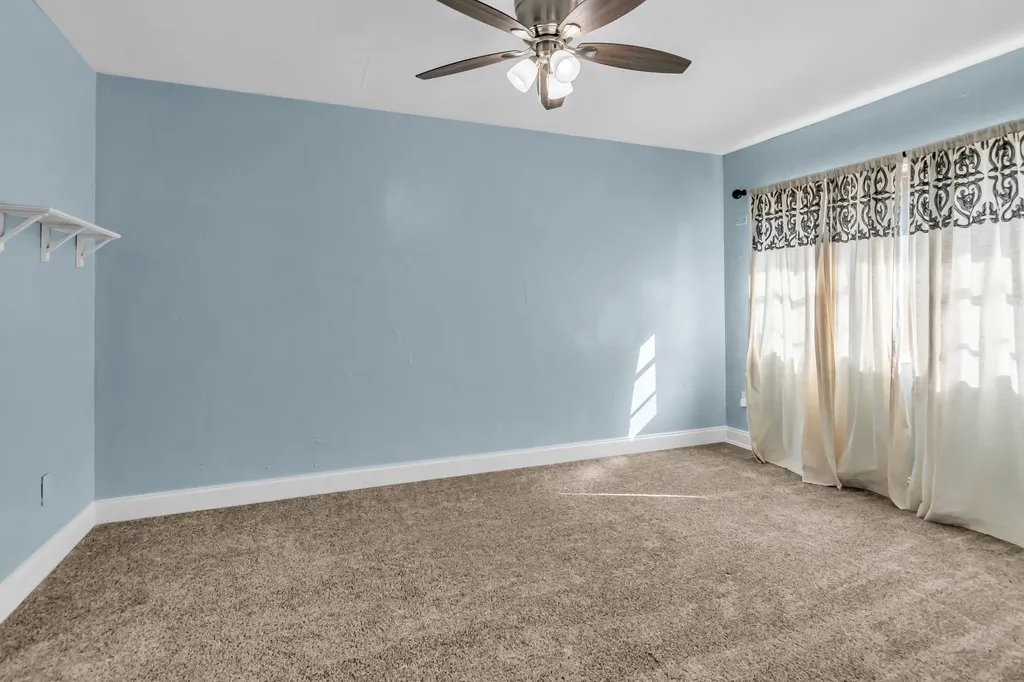 212 Mountain View Drive Azle TX 76020