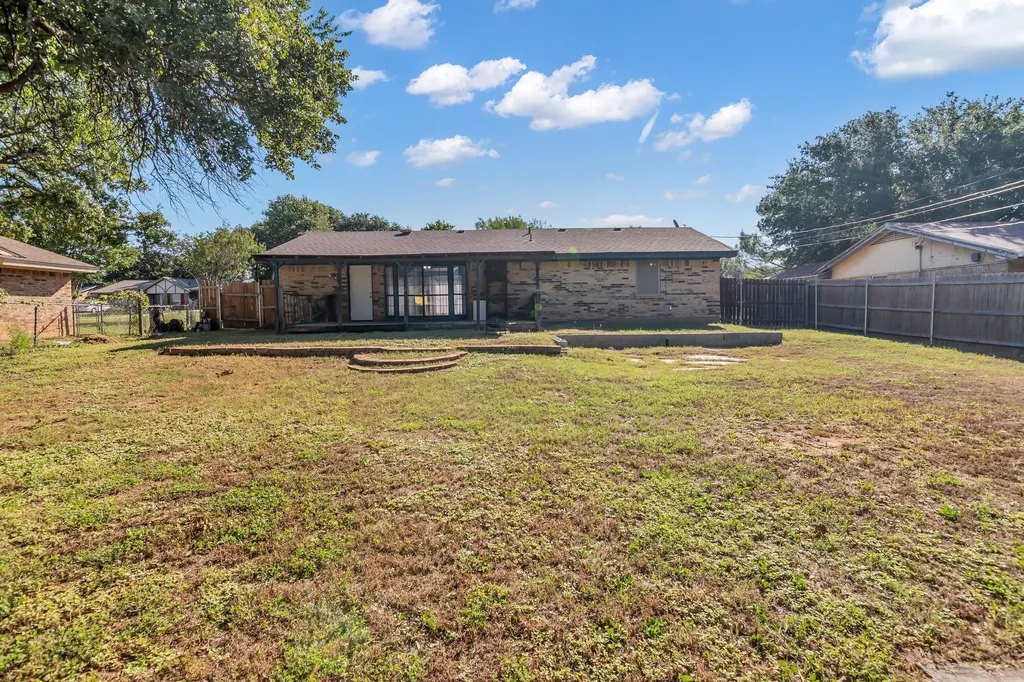 212 Mountain View Drive Azle TX 76020