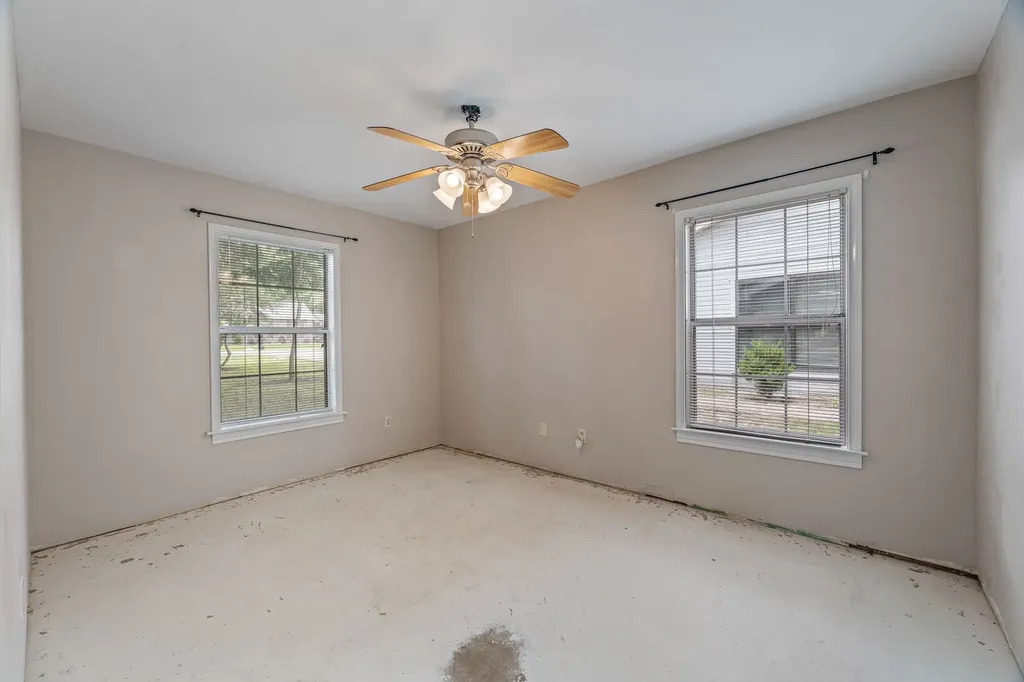 4013 Cherokee Court Granbury TX 76048