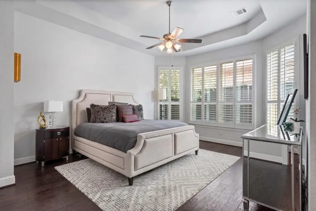 18265 Brighton Green Dallas TX 75252