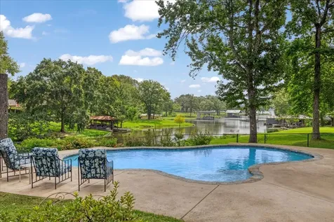 6130 Peninsula Circle Athens TX 75752