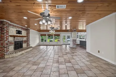 6130 Peninsula Circle Athens TX 75752