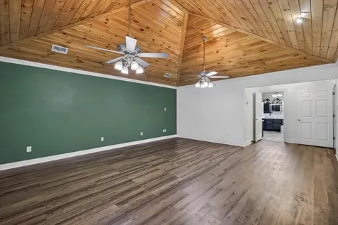 6130 Peninsula Circle Athens TX 75752