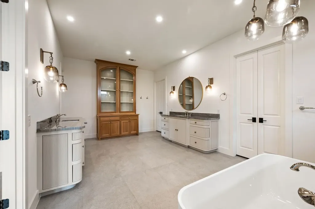 9065 Lakeside Drive Fort Worth TX 76179