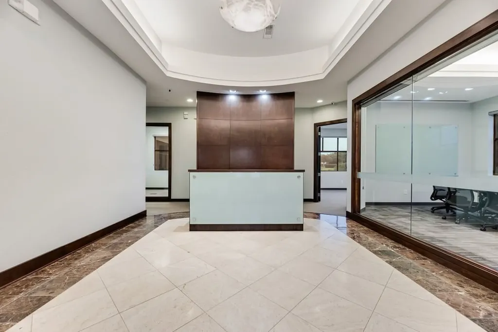 5052 Tennyson Parkway Plano TX 75024