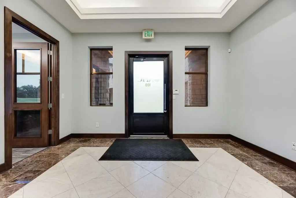 5052 Tennyson Parkway Plano TX 75024