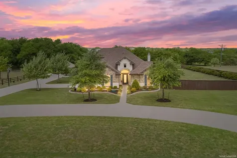 101 Rancho Lorena Drive Lorena TX 76655