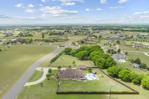 101 Rancho Lorena Drive Lorena TX 76655