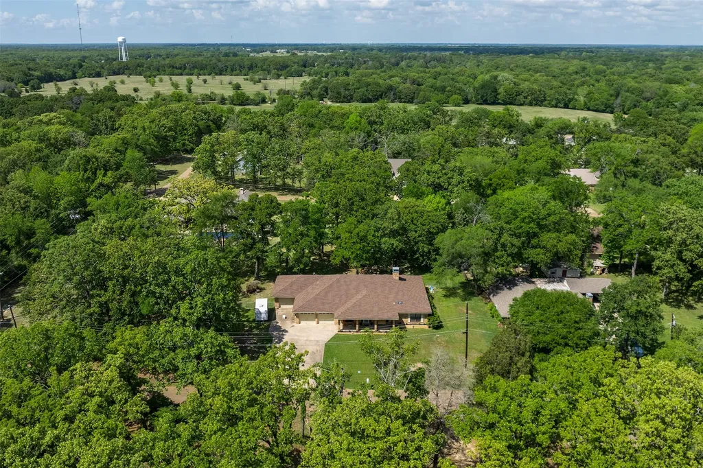 231 Cedarwood Drive Enchanted Oaks TX 75156
