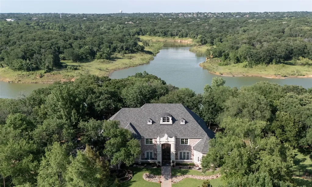 Flower Mound TX, 1704 Noble Way