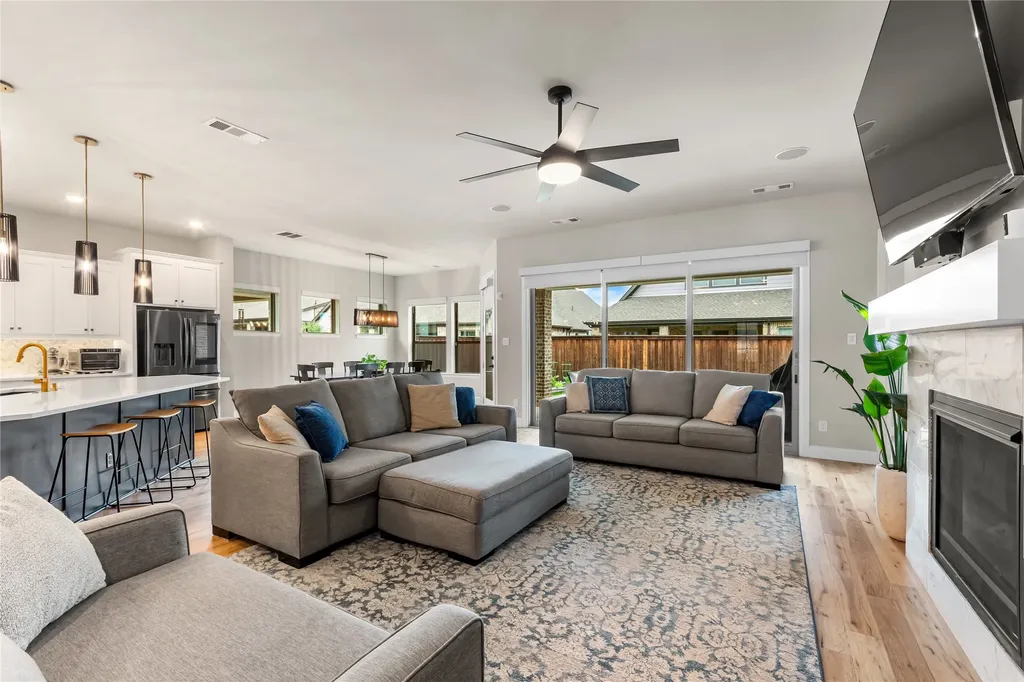 2800 Garrett Drive Highland Village TX 75077