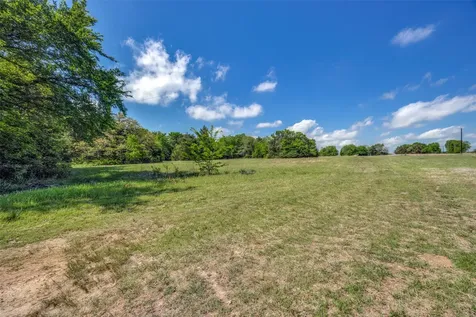 1203 County Road 4132 Cumby TX 75433