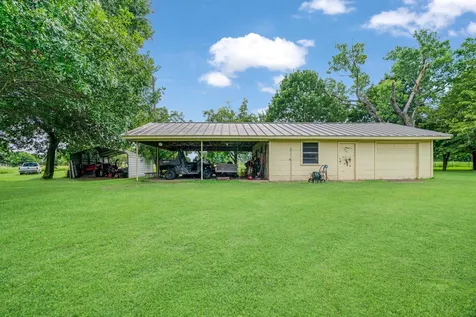 6951 Farm Road 1499 Sumner TX 75486
