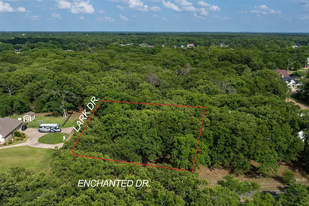 104 Lark Drive Enchanted Oaks TX 75156