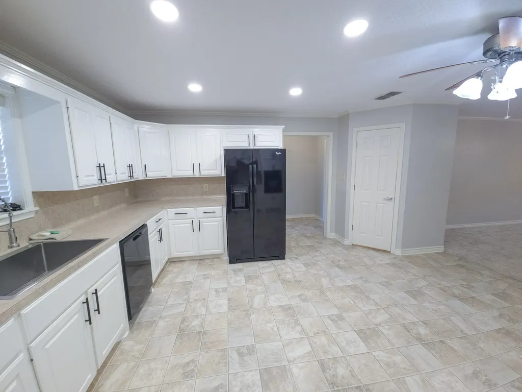 1394 Fm 3343 Joaquin TX 75954
