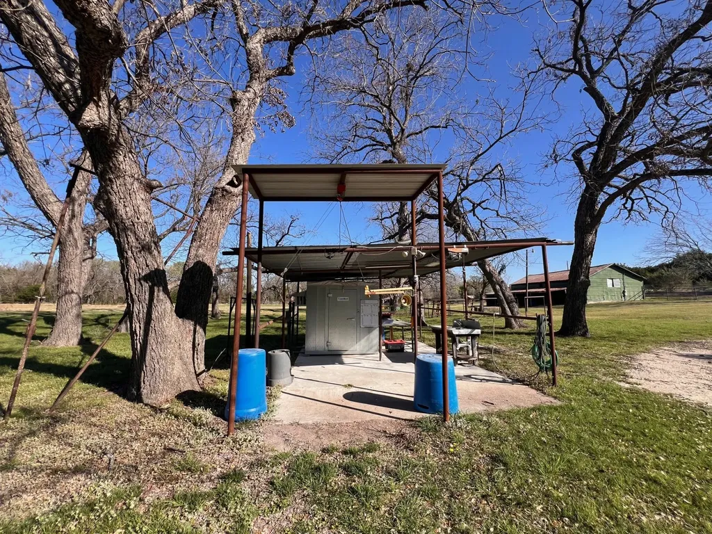 235 Private Road 2124 Meridian TX 76665