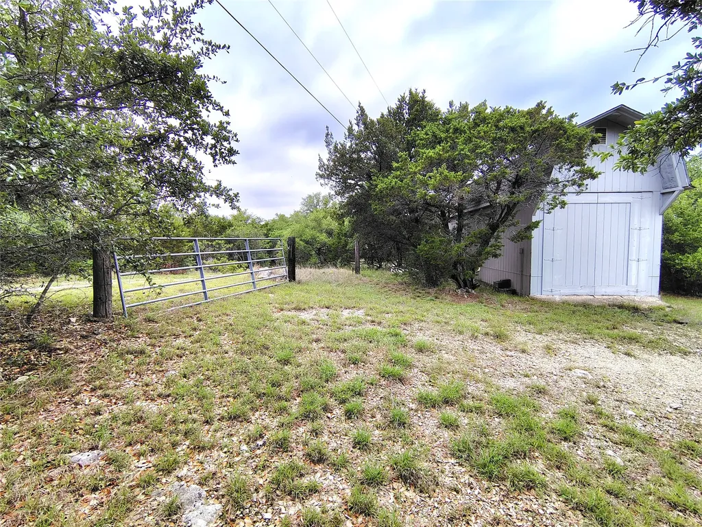1037 County Road 1190 Kopperl TX 76652