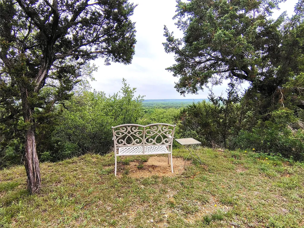 1037 County Road 1190 Kopperl TX 76652