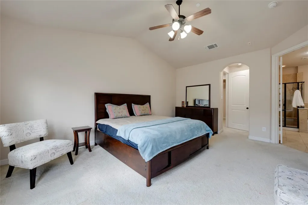 6742 Estrella Irving TX 75039