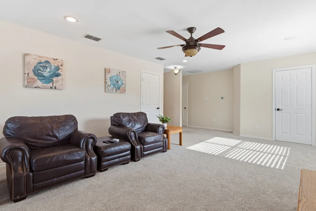 1907 Silver Cove Whitehouse TX 75791