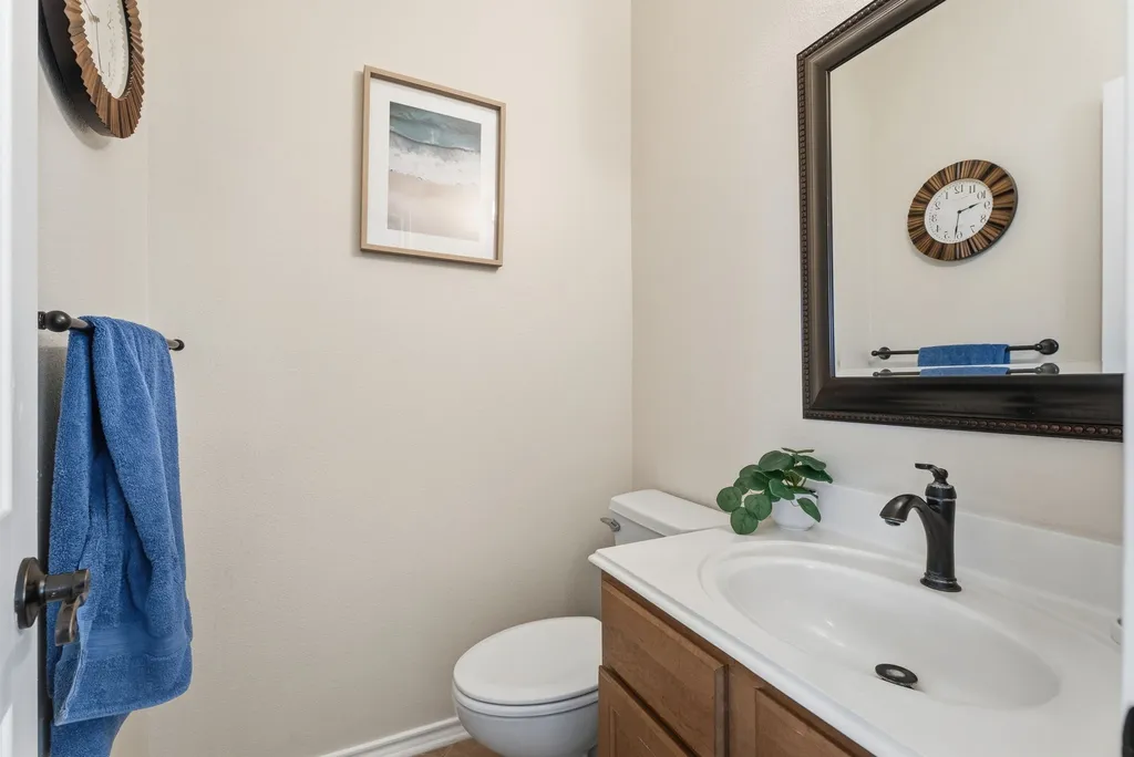 1907 Silver Cove Whitehouse TX 75791