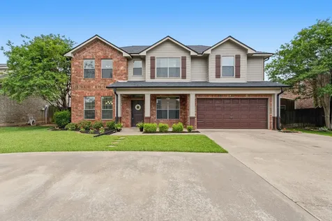1907 Silver Cove Whitehouse TX 75791
