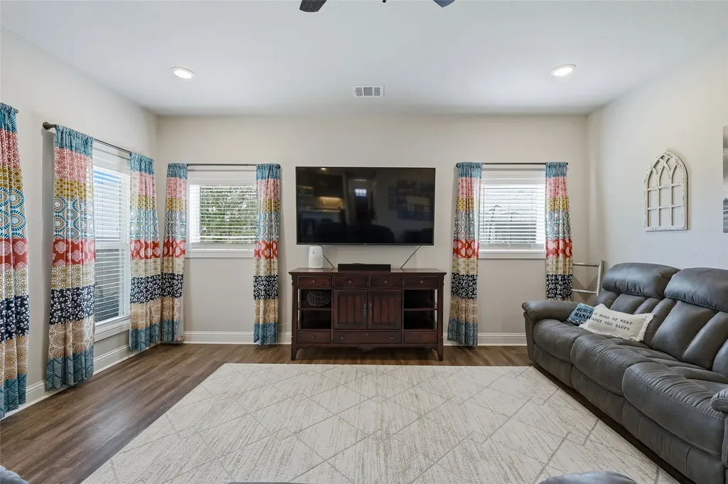 3823 Fawn Meadow Trail Denison TX 75020