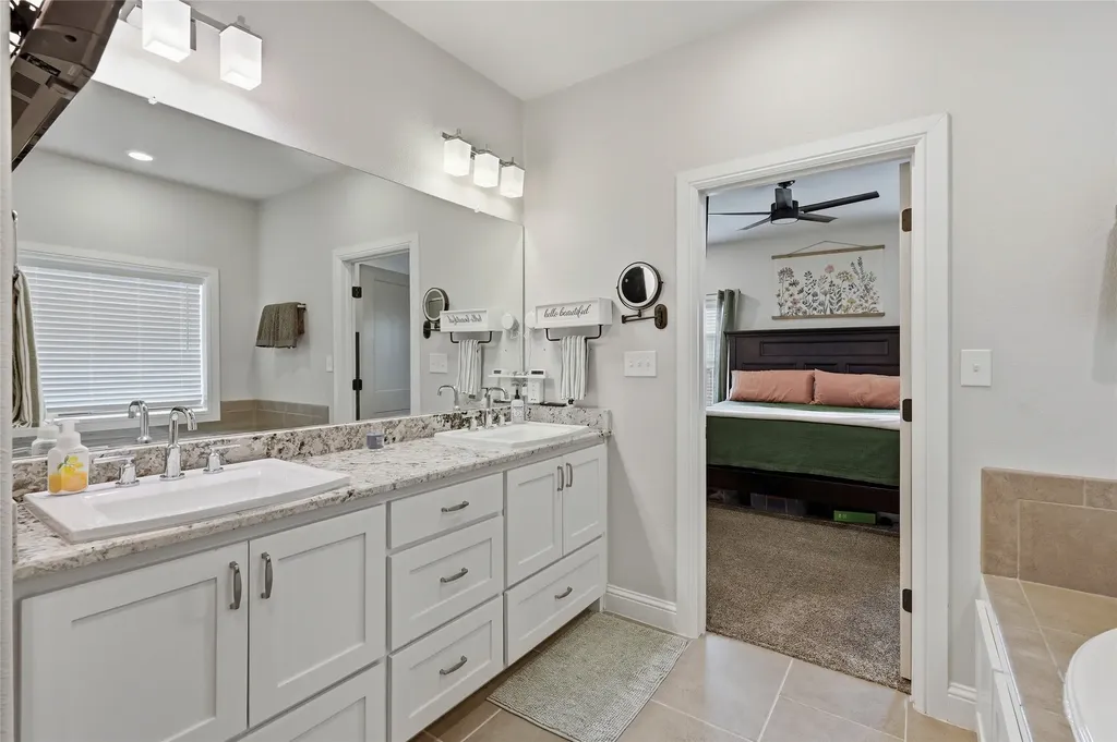 3823 Fawn Meadow Trail Denison TX 75020