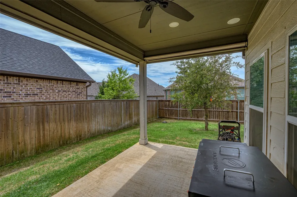 3823 Fawn Meadow Trail Denison TX 75020