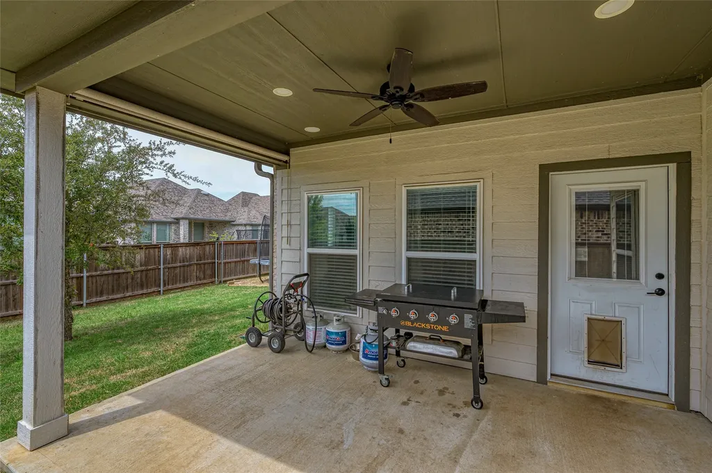 3823 Fawn Meadow Trail Denison TX 75020