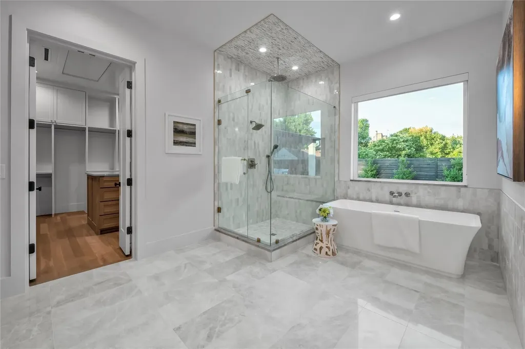 419 W Colorado Boulevard Dallas TX 75208