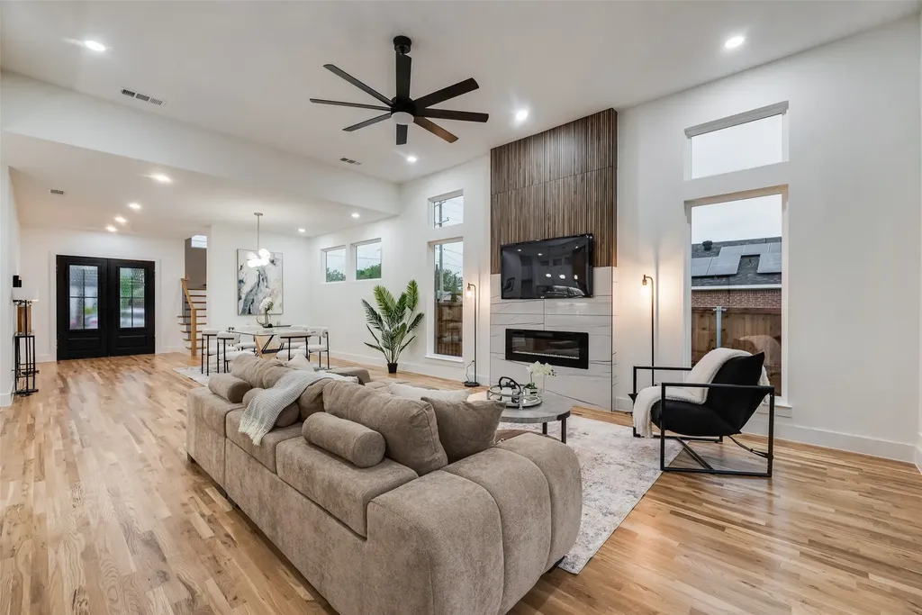 3519 Toronto Street Dallas TX 75212