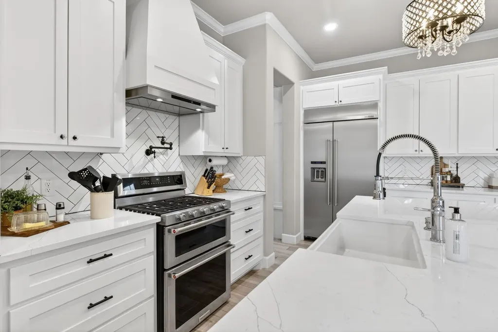 4004 Legend Trail Granbury TX 76049