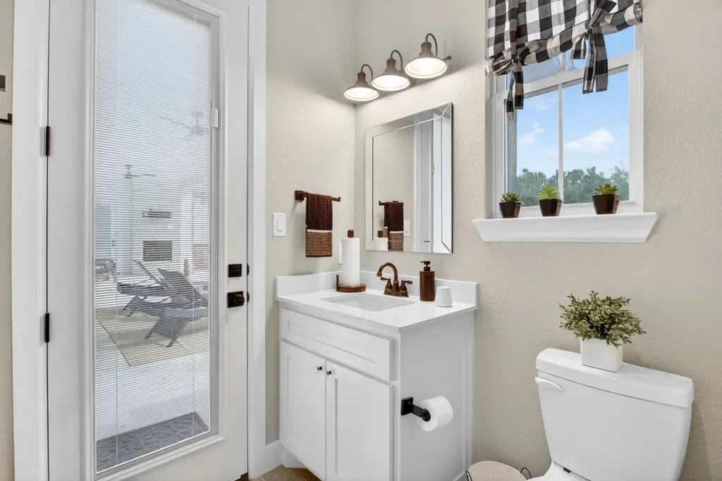 4004 Legend Trail Granbury TX 76049