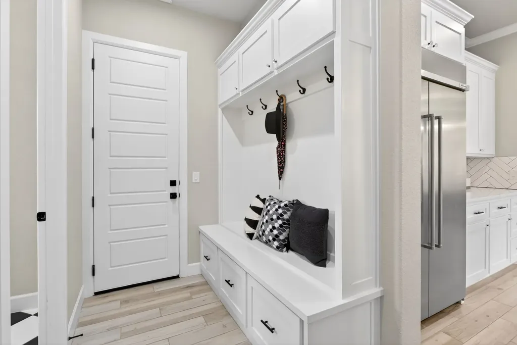 4004 Legend Trail Granbury TX 76049