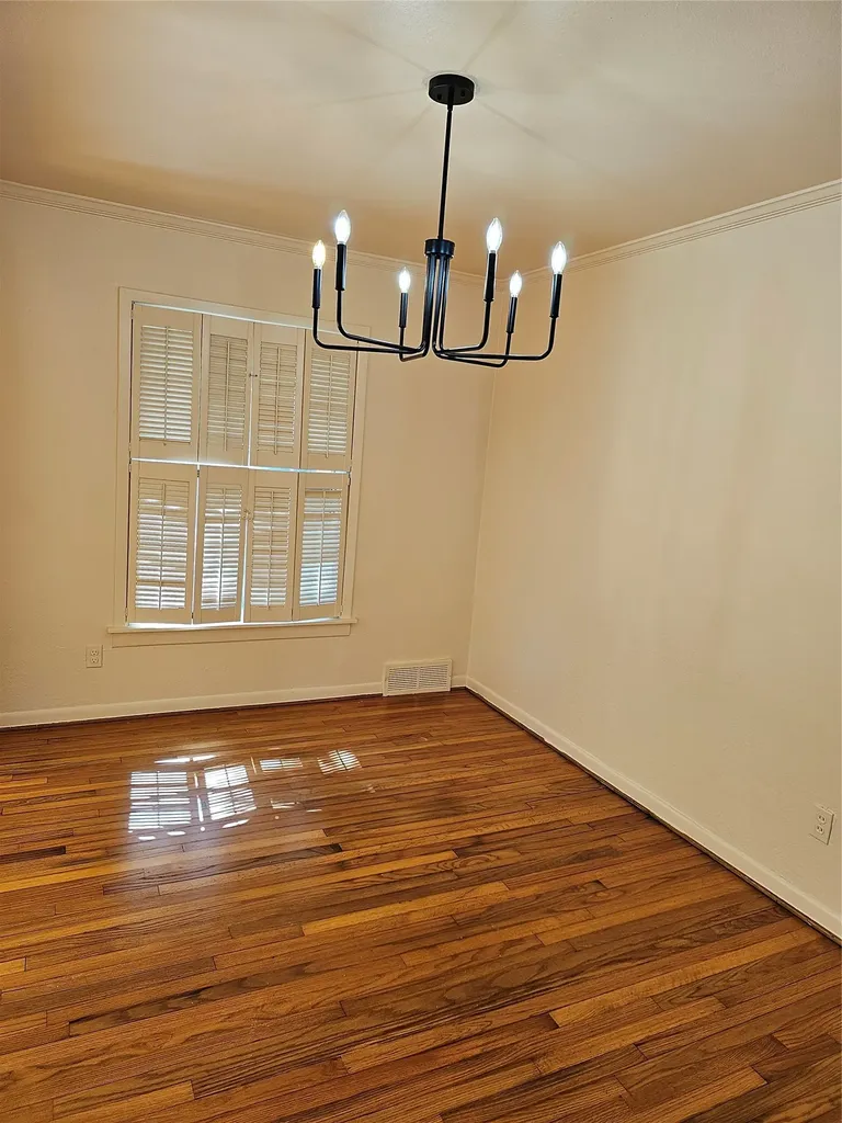 6517 Happy Lane Dallas TX 75230
