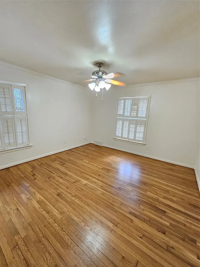 6517 Happy Lane Dallas TX 75230