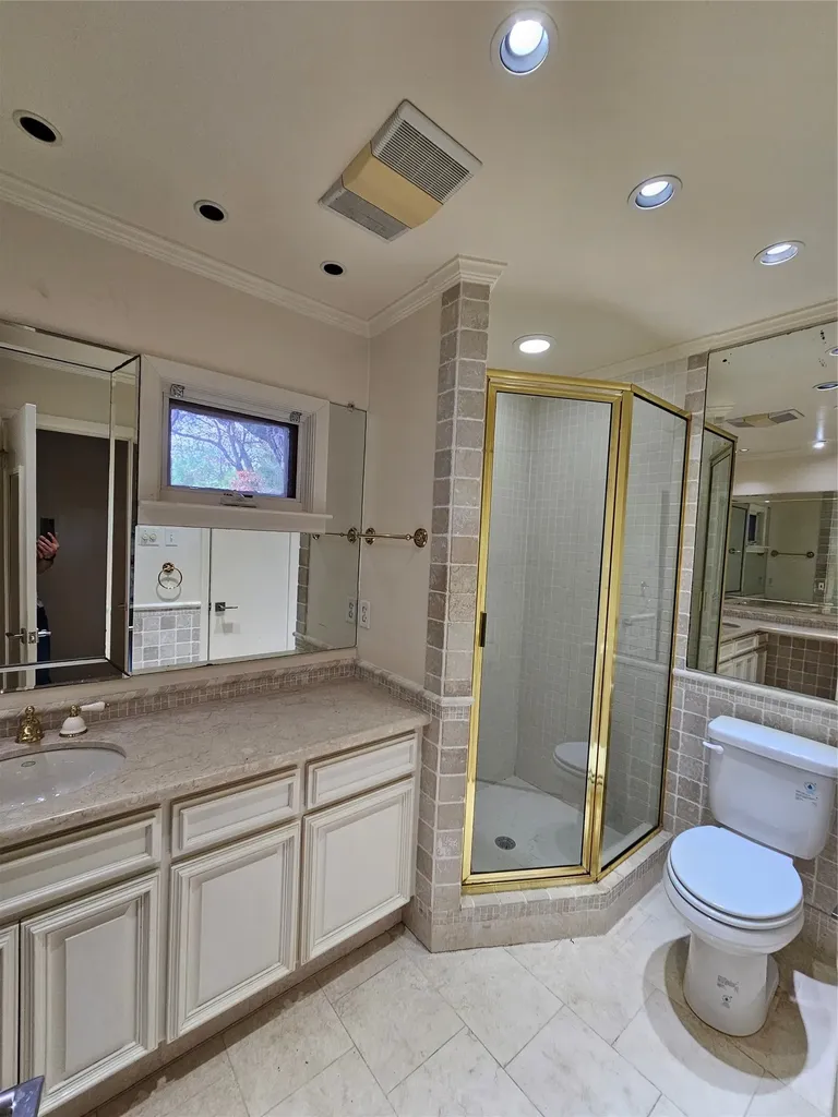 6517 Happy Lane Dallas TX 75230