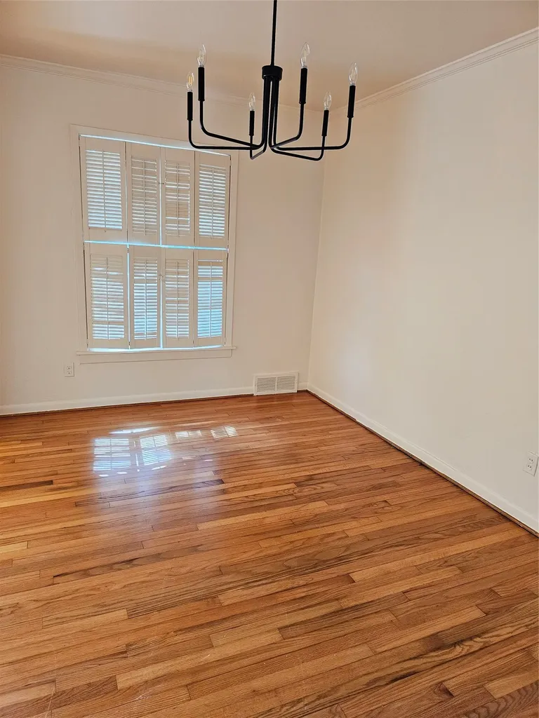 6517 Happy Lane Dallas TX 75230