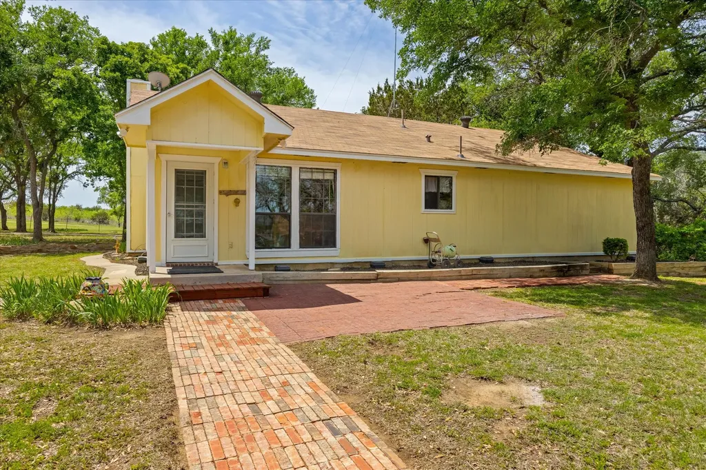 251 Dunn Drive Palo Pinto TX 76484