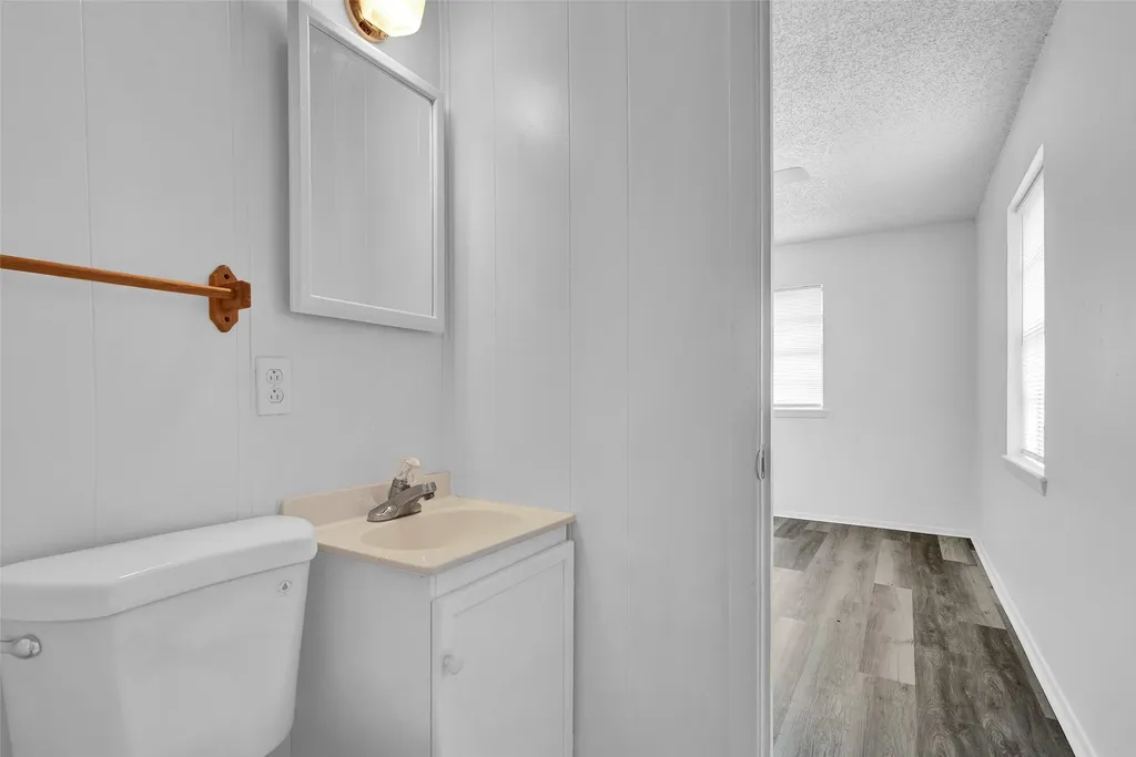 412 Lee Boulevard Pottsboro TX 75076