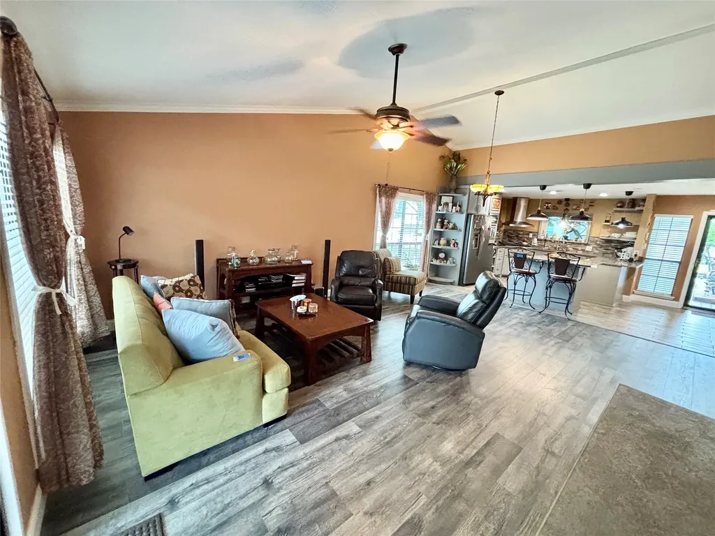 225 California Drive Glenn Heights TX 75154