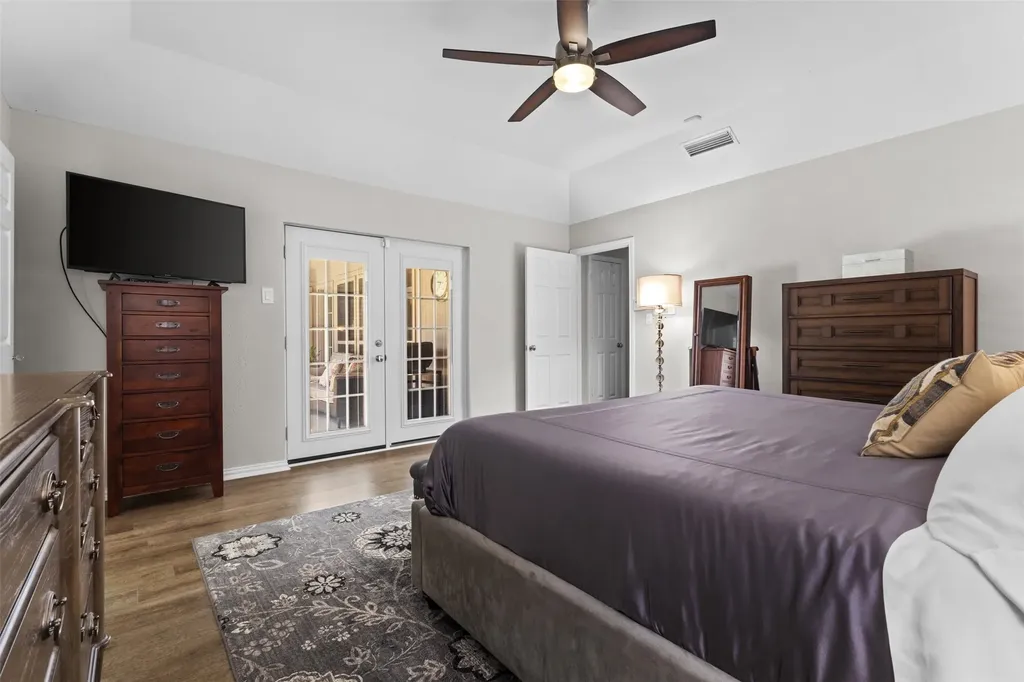 9426 Hillview Drive Dallas TX 75231