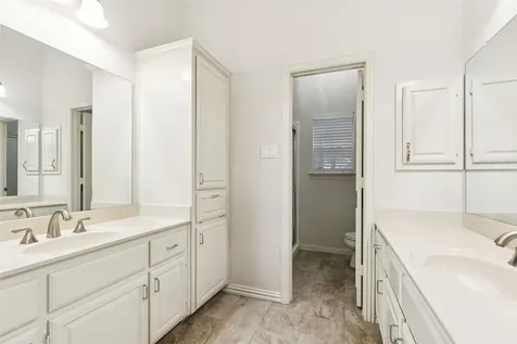 385 Meadow View Drive Argyle TX 76226