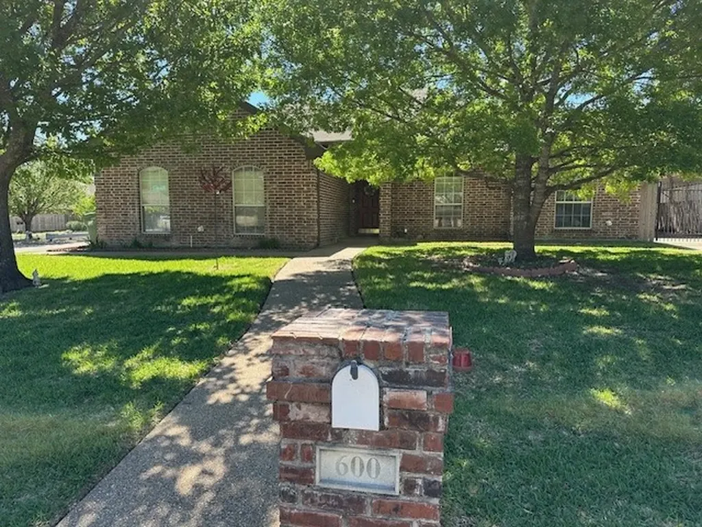 600 Durango Circle Hewitt TX 76643