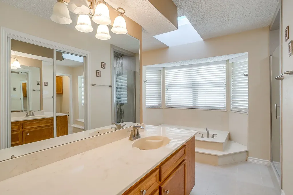 4013 Timberidge Drive Irving TX 75038