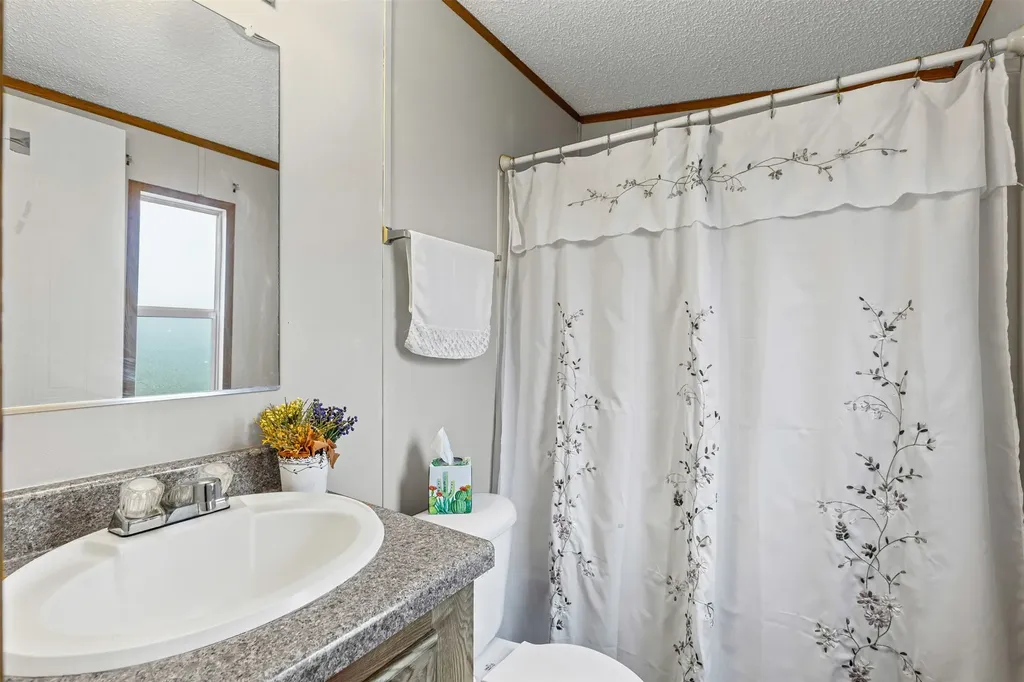 167 Hcr 4105 Covington TX 76636
