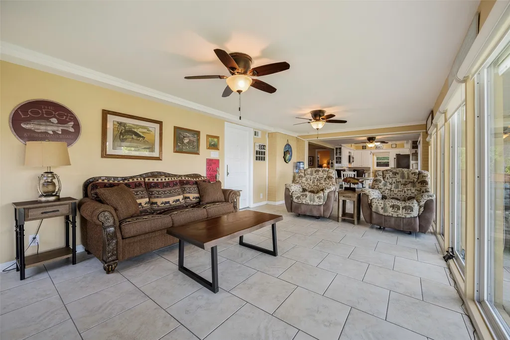 256 Whispering Oaks Trail Payne Springs TX 75156