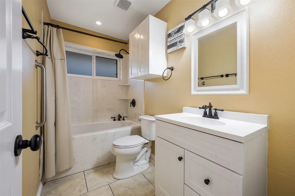 256 Whispering Oaks Trail Payne Springs TX 75156