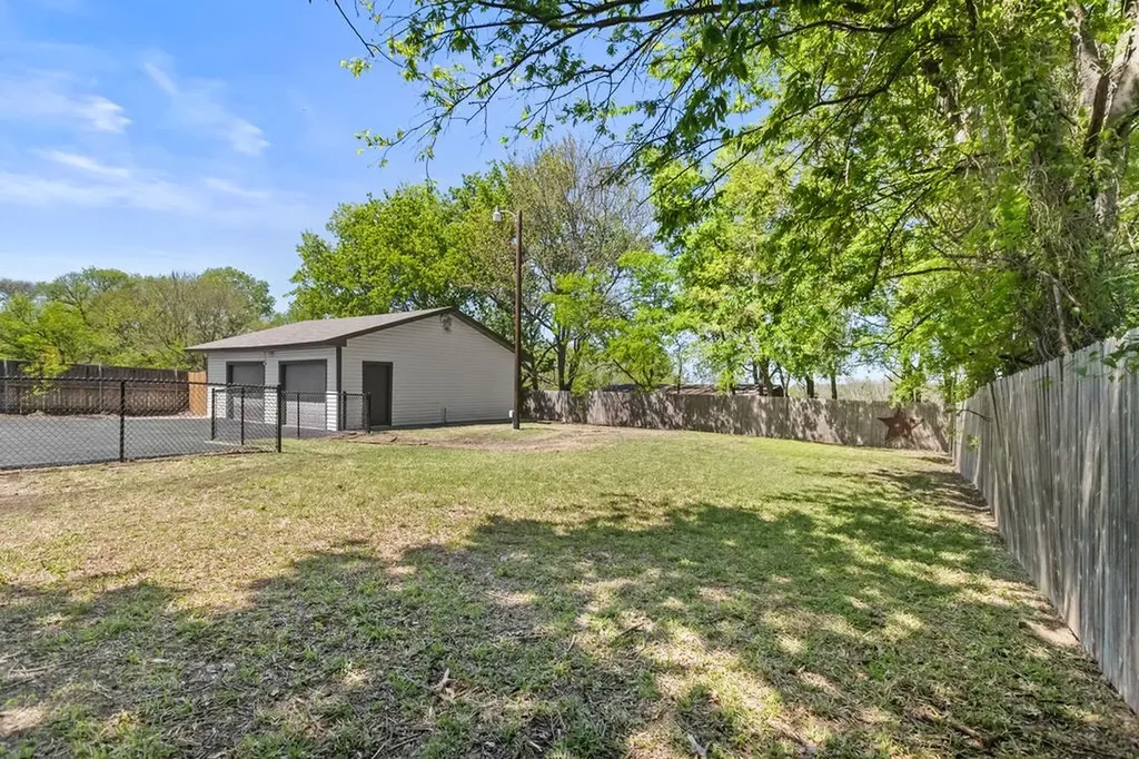 95 Tate Circle Sherman TX 75090